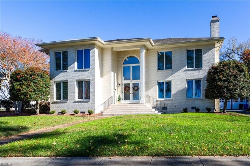 This inviting waterfront home on the Elizabeth River, nestled in - Beach Home for sale in Portsmouth, Virginia on Beachhouse.com