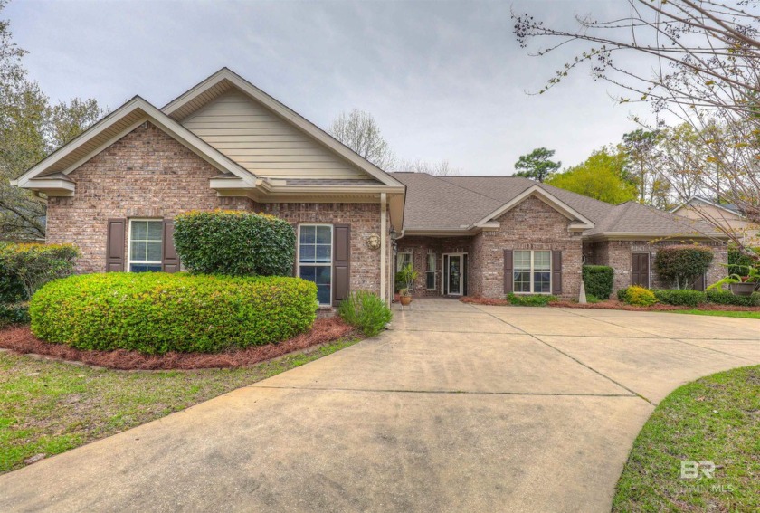 Don't miss this beautiful, single level home in Rock Creek! This - Beach Home for sale in Fairhope, Alabama on Beachhouse.com