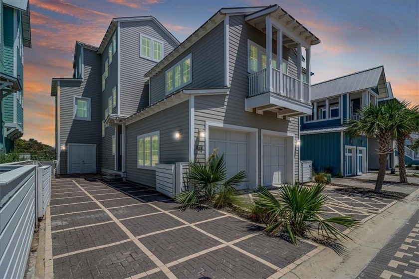 GULF VIEWS, DESIGNER FINISHES, SPACIOUS LIVING!! Welcome to *Sea - Beach Home for sale in Port Aransas, Texas on Beachhouse.com