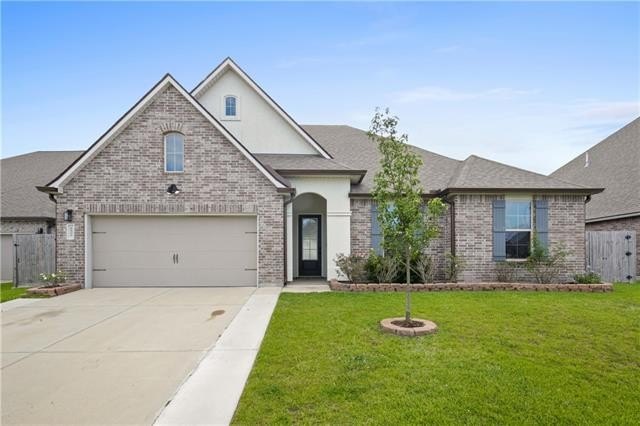 Beautiful 4 bedroom, 2 bathroom home with thoughtful upgrades - Beach Home for sale in Slidell, Louisiana on Beachhouse.com