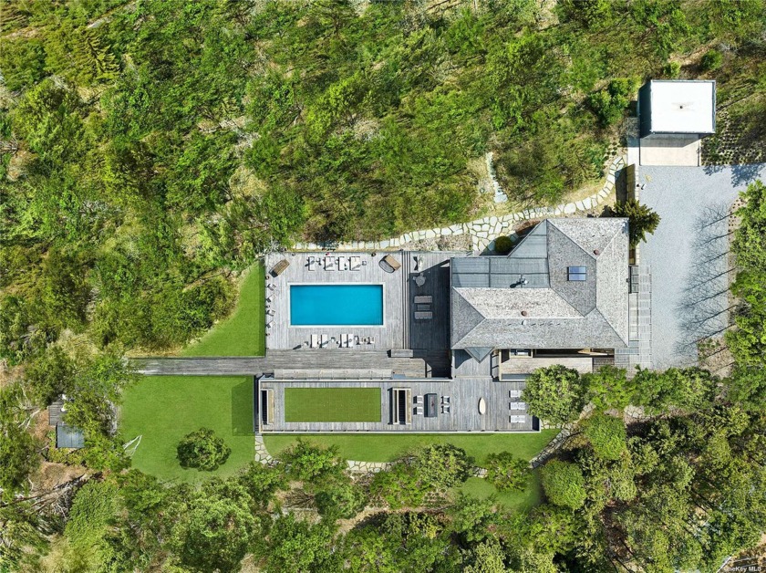 Above the Dunes with Panoramic Views in Amagansett perched above - Beach Home for sale in Amagansett, New York on Beachhouse.com
