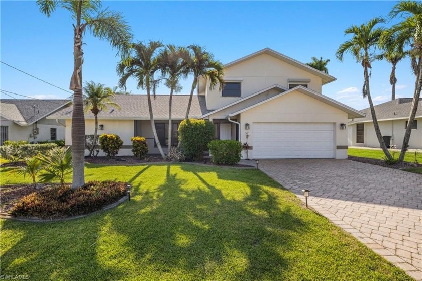 This cozy 3 bedroom & 3 bath Gulf access pool home is only a - Beach Home for sale in Cape Coral, Florida on Beachhouse.com