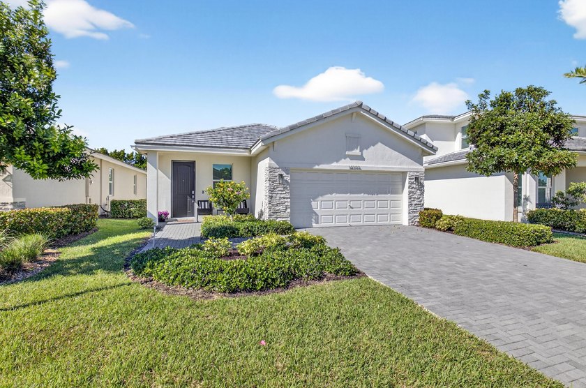 Welcome to easy living with a social twist. This awesomely - Beach Home for sale in Delray Beach, Florida on Beachhouse.com