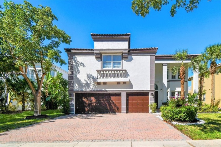 TURNKEY GORGEOUS LAKE FRONT HOME, BRAND NEW ROOF 2023, AND - Beach Home for sale in Miramar, Florida on Beachhouse.com