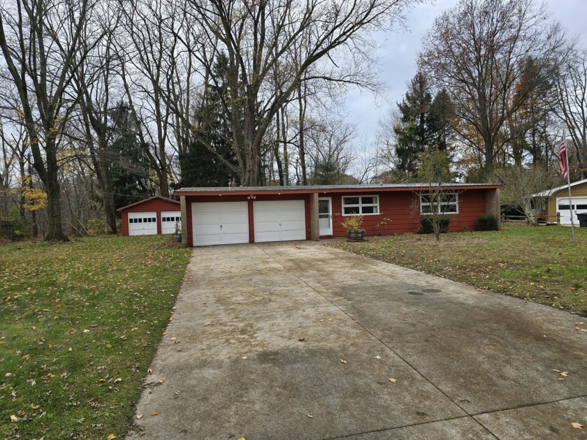 2 Bedroom Ranch on Almost an Acre in Beautiful Stevensville!

 - Beach Home for sale in Stevensville, Michigan on Beachhouse.com