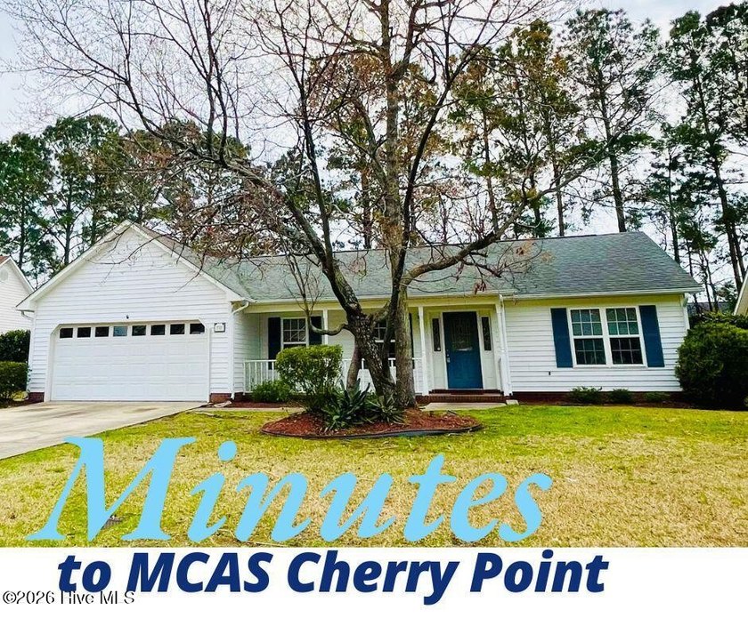 Welcome home to this charming one-level residence tucked away on - Beach Home for sale in New Bern, North Carolina on Beachhouse.com