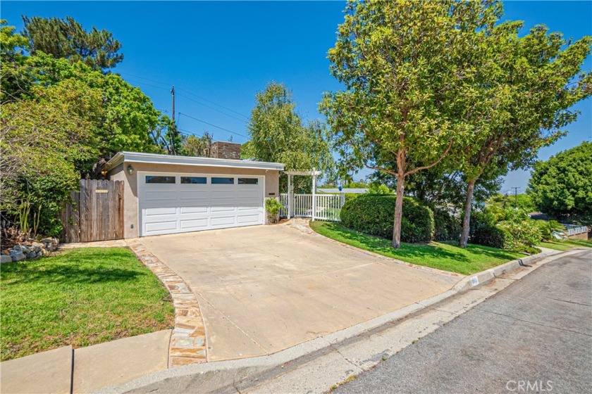 Welcome to this exquisite 4-bedroom, 2-bath home, where classic - Beach Home for sale in Rancho Palos Verdes, California on Beachhouse.com