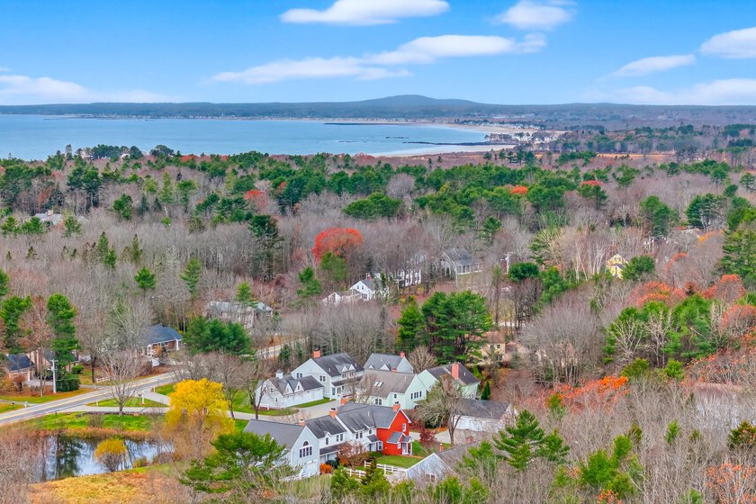 Step into the comfort, convenience, and luxury you deserve in - Beach Condo for sale in Kennebunk, Maine on Beachhouse.com