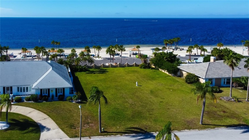 The only one of its kind left in the Waterfront Community of - Beach Lot for sale in New Port Richey, Florida on Beachhouse.com