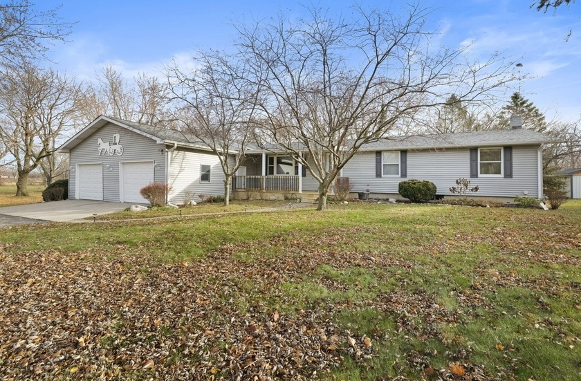 Welcome home to this charming ranch in peaceful Lake Charter - Beach Home for sale in Bridgman, Michigan on Beachhouse.com