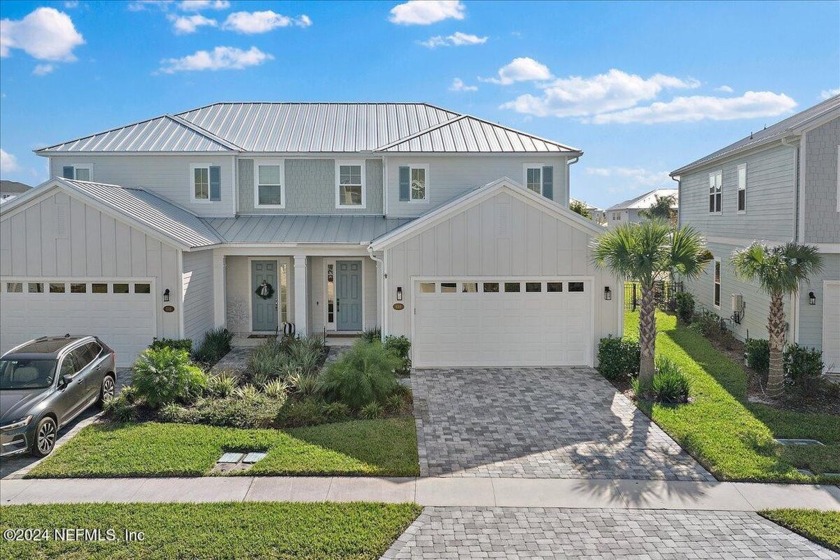 Welcome to this gorgeous, low-maintenance 2023 townhome in - Beach Townhome/Townhouse for sale in Saint Johns, Florida on Beachhouse.com