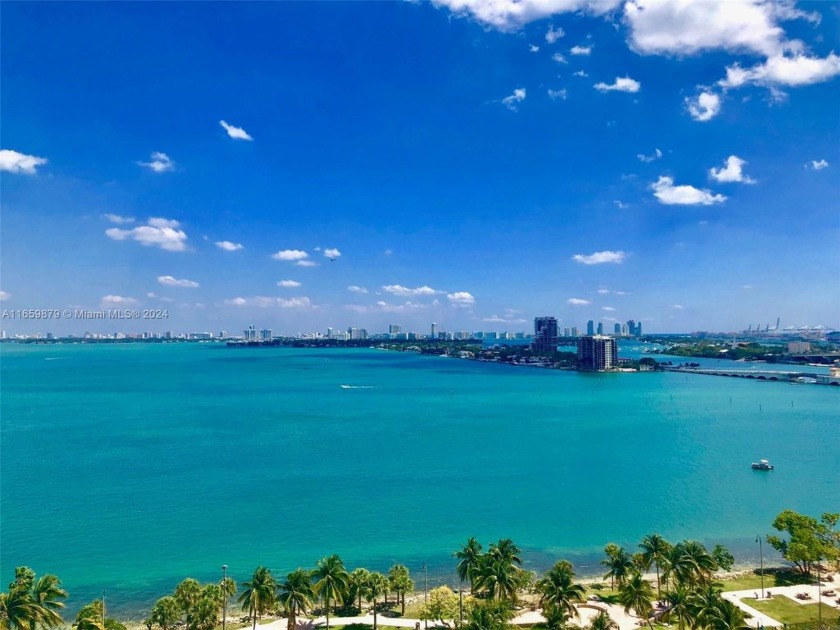 BEAUTIFUL DIRECT EAST BAY&OCEAN VIEWS FROM THE 16TH FLOOR. OPEN - Beach Condo for sale in Miami, Florida on Beachhouse.com