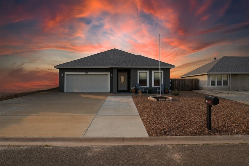 Welcome to your serene coastal escape, just minutes from the - Beach Home for sale in Corpus Christi, Texas on Beachhouse.com