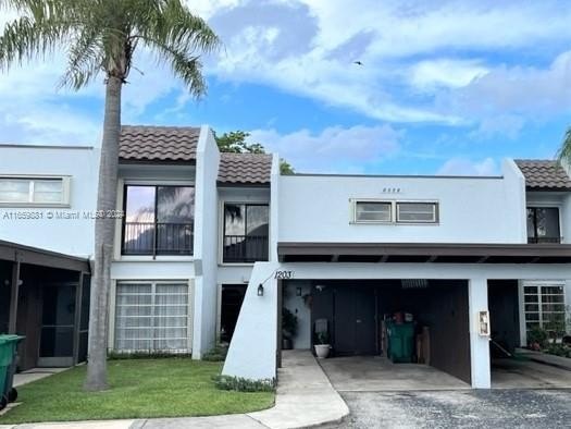 Well maintained 2 story 2/2.5 bath townhome in Kendale Lakes - Beach Townhome/Townhouse for sale in Miami, Florida on Beachhouse.com