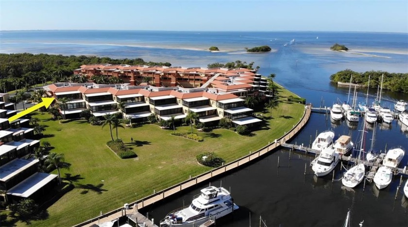 Remodeled, Top Floor, 2br, 2ba spacious condominium (2,000 Sq - Beach Condo for sale in Punta Gorda, Florida on Beachhouse.com