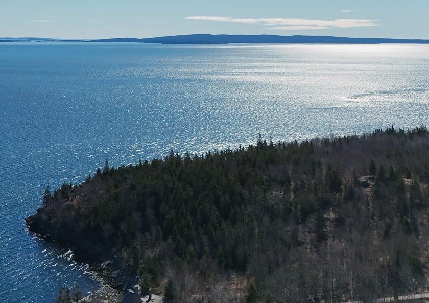 This is a unique opportunity to own 4.9 acres of undeveloped - Beach Acreage for sale in Vinalhaven, Maine on Beachhouse.com