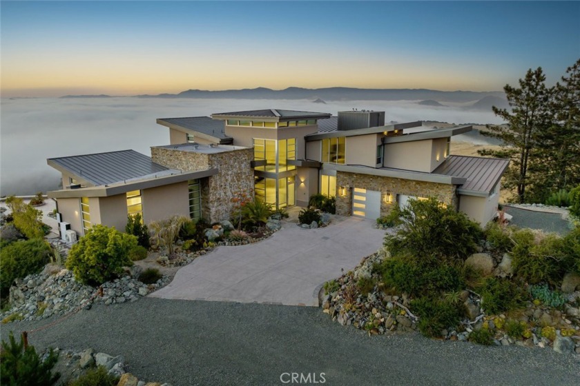 Prepare to be wowed by this architectural marvel, a hidden - Beach Home for sale in San Luis Obispo, California on Beachhouse.com