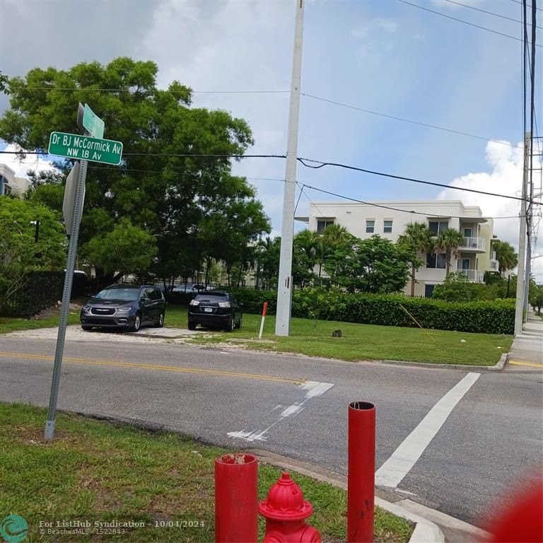 REDUCED!!!
WE HAVE A UNIQUE COMMERCIAL VACANT LOT IN THE CITY - Beach Commercial for sale in Pompano Beach, Florida on Beachhouse.com