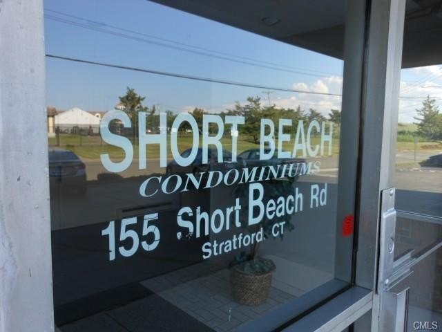 Great Lordship Location ! Walk to the BEACH, golf, tennis ! AND - Beach Condo for sale in Stratford, Connecticut on Beachhouse.com