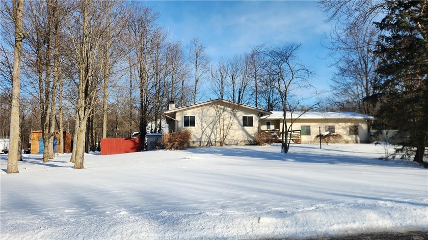 Spectacular opportunity to enjoy this 3 bdrm, 2.5 bath ranch - Beach Home for sale in Ontario, New York on Beachhouse.com