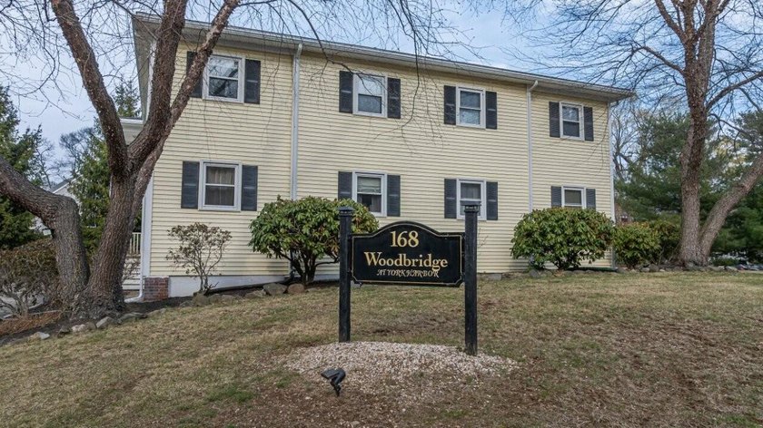LESS THAN 1-MILE TO BOTH LONG SANDS BEACH AND YORK HARBOR BEACH! - Beach Condo for sale in York, Maine on Beachhouse.com