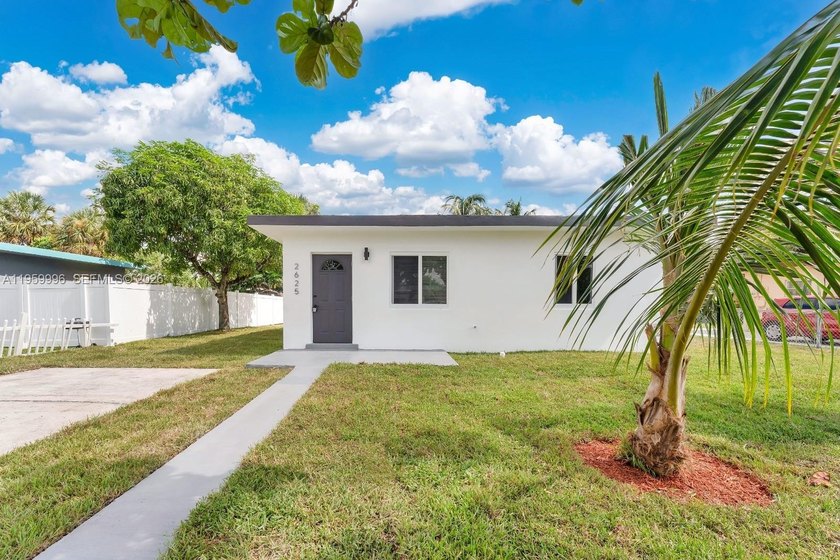 Located in a residential area of Pompano Beach, this 2 bedroom - Beach Home for sale in Pompano Beach, Florida on Beachhouse.com