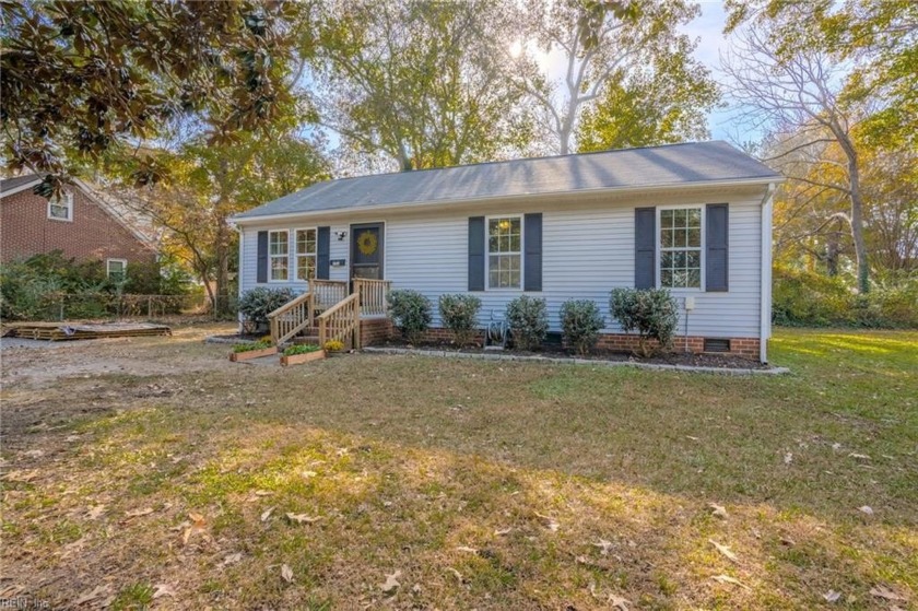 Beautifully Renovated Ranch-Style Home on Secluded 1/4 ACRE Flag - Beach Home for sale in Norfolk, Virginia on Beachhouse.com