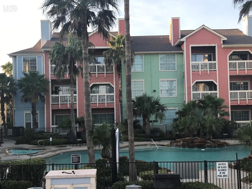 Looking for a gated condominium complex on the Seawall without - Beach Condo for sale in Galveston, Texas on Beachhouse.com