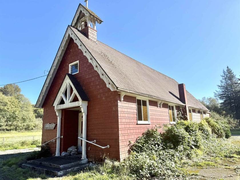 This is a building that was run as a church at one time. It has - Beach Commercial for sale in Klamath, California on Beachhouse.com