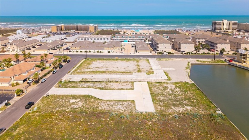 Calling all BUILDERS, INVESTORS and DEVELOPERS!!! (Or anyone - Beach Lot for sale in Corpus Christi, Texas on Beachhouse.com
