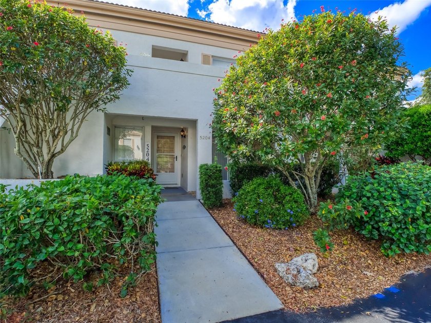 **Amazing FIRST-FLOOR Condo in the Meadows w/ Magnificent LAKE & - Beach Condo for sale in Sarasota, Florida on Beachhouse.com