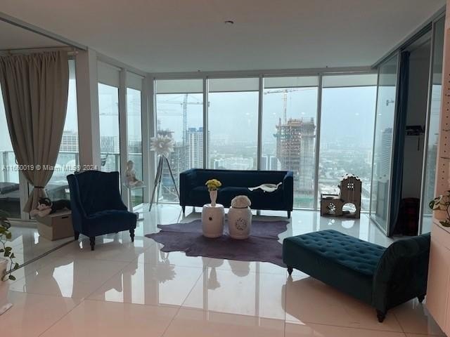 BEST BUILDING IN ALL DOWNTOWN...HUGH RESERVES IN PLACE...THIS - Beach Condo for sale in Miami, Florida on Beachhouse.com