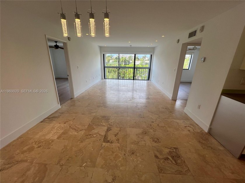 Completely remodeled CORNER UNIT, impeccable 2 Bed/2 Bath split - Beach Condo for sale in Key Biscayne, Florida on Beachhouse.com
