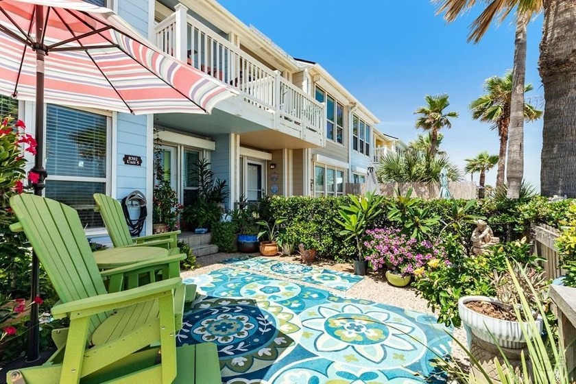 GORGEOUS remodeled townhome w/endless unobstructed Gulf views - Beach Townhome/Townhouse for sale in Galveston, Texas on Beachhouse.com