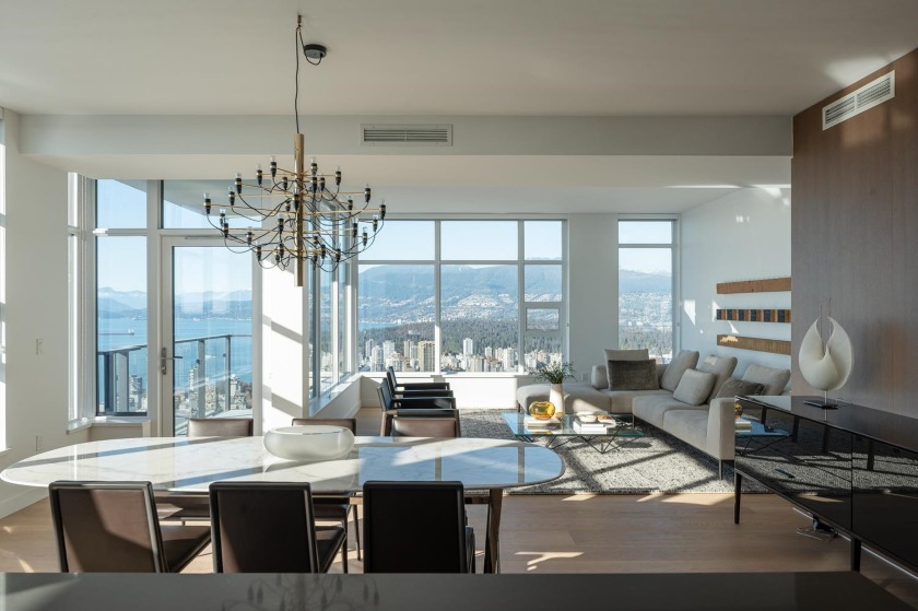 Sophisticated Sky home @ One Burrard Place. Captivating views of - Beach Home for sale in Vancouver,  on Beachhouse.com