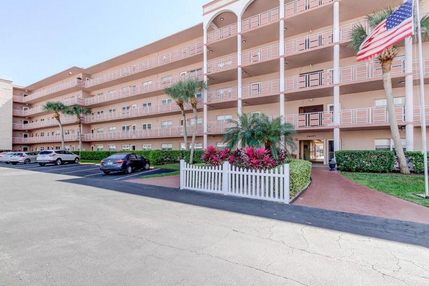 Major price improvement! Welcome to Five Towns, a vibrant - Beach Condo for sale in St. Petersburg, Florida on Beachhouse.com