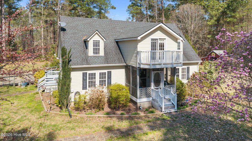 This 3-bedroom, 2.5 bath home, perfect for homesteading, sits on - Beach Home for sale in Belhaven, North Carolina on Beachhouse.com