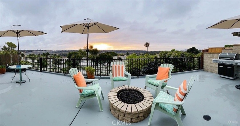 PANORAMIC VIEWS, NO HOA, 55+ COMMUNITY?* With a 180? patio view - Beach Home for sale in Oceanside, California on Beachhouse.com