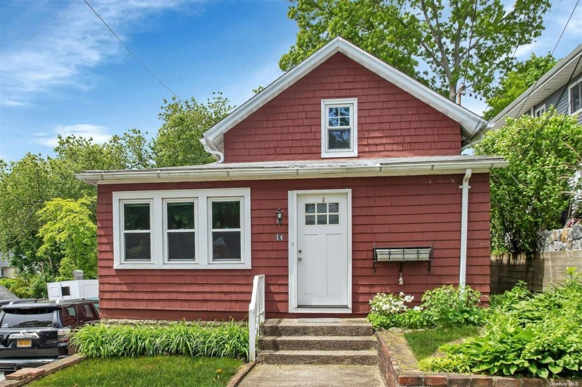 This unique offering includes a fully renovated 2+ bedroom, 1 - Beach Home for sale in Glenwood Landing, New York on Beachhouse.com