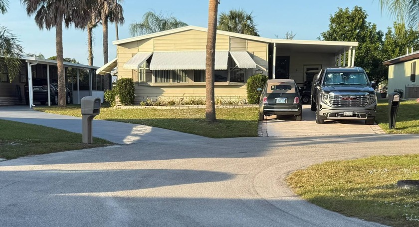 Beautiful move-in ready 2-bedroom 2-bath home on a cul-de-sac - Beach Lot for sale in Fort Pierce, Florida on Beachhouse.com