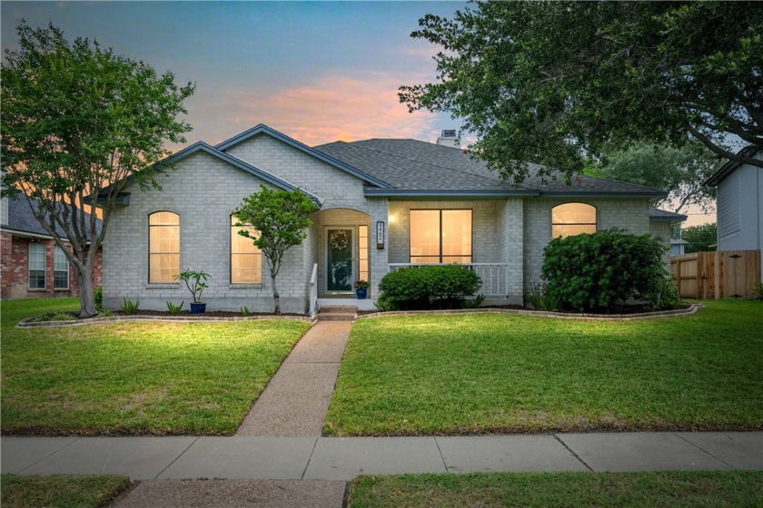Welcome to this beautifully maintained home in the desirable The - Beach Home for sale in Corpus Christi, Texas on Beachhouse.com