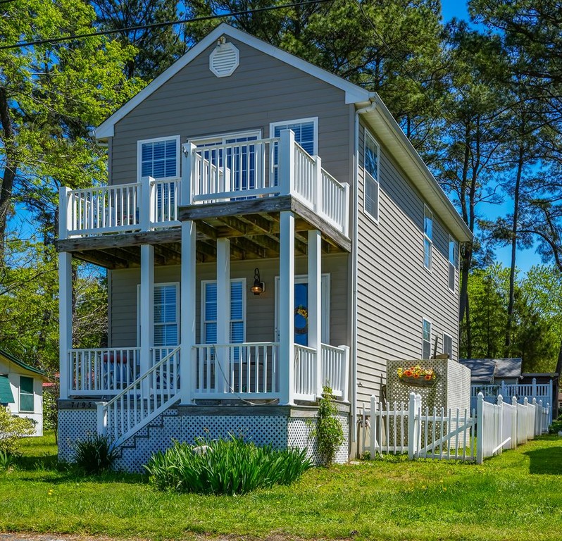 Enjoy gorgeous Sunsets across the expanse of the Chesapeake Bay - Beach Home for sale in Exmore, Virginia on Beachhouse.com