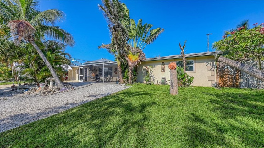 Welcome to Palm Island, the Heart of Siesta Key!! Palm Island is - Beach Lot for sale in Sarasota, Florida on Beachhouse.com