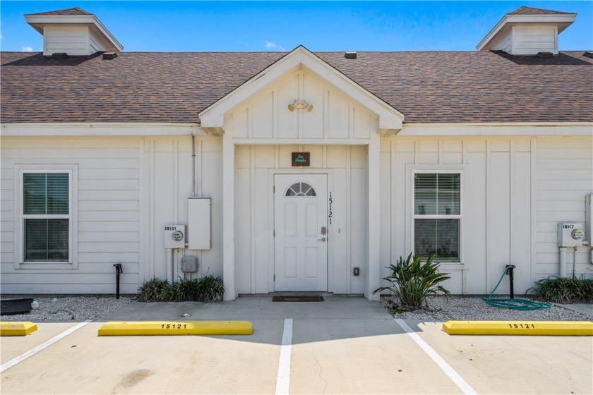 This fully furnished two-bedroom, one bath townhome is in one of - Beach Townhome/Townhouse for sale in Corpus Christi, Texas on Beachhouse.com