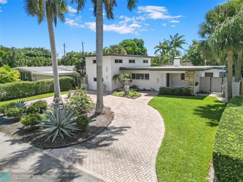 Welcome to your Updated 4 Bedroom 3 Bathroom Pool Home, Located - Beach Home for sale in Fort Lauderdale, Florida on Beachhouse.com