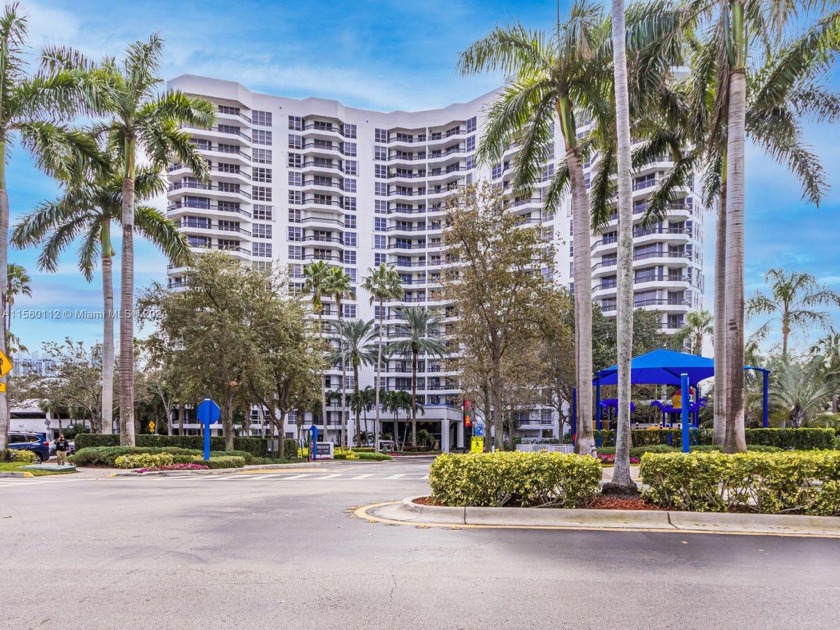WITH THE RIGHT OFER, SELLER WILL GIVE BUYER $5,000 CREDIT - Beach Condo for sale in Aventura, Florida on Beachhouse.com