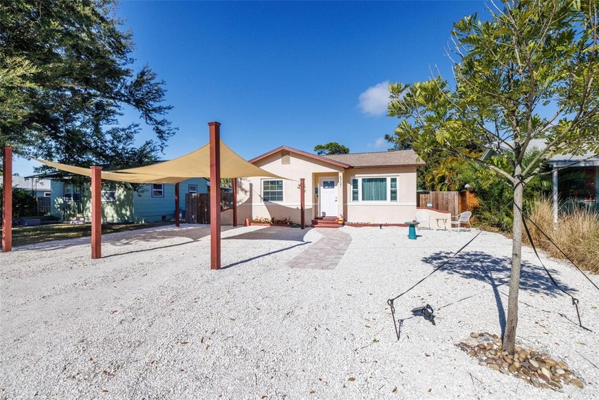Move-in ready 3-bed, 2-bath, 1,430 sq ft concrete block - Beach Home for sale in Gulfport, Florida on Beachhouse.com