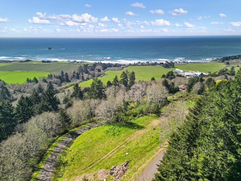 Build-ready opportunity in a private gated community in Del - Beach Lot for sale in Smith River, California on Beachhouse.com