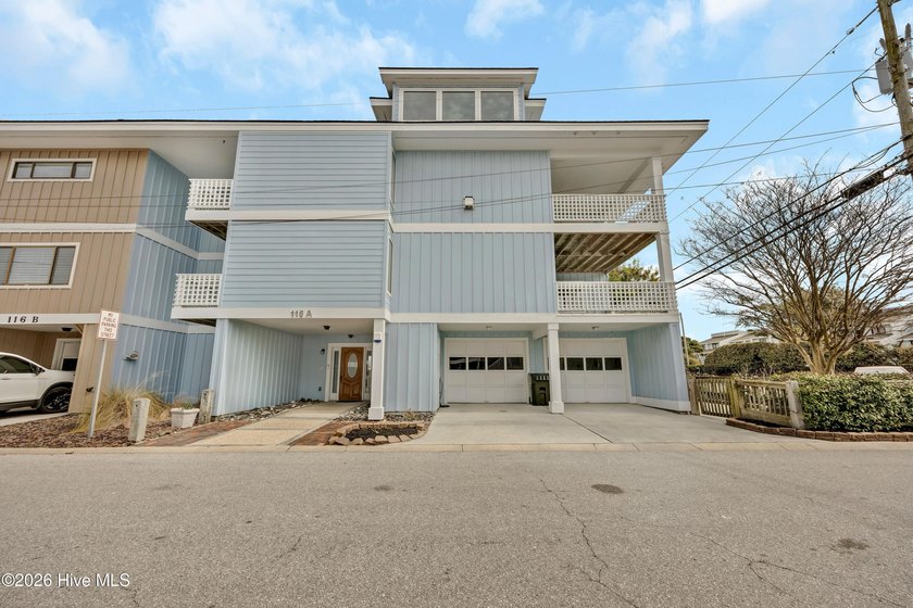 Beautiful condo in the heart of Wrightsville Beach. The spacious - Beach Condo for sale in Wrightsville Beach, North Carolina on Beachhouse.com