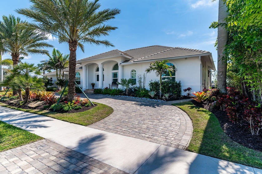 This beautifully upgraded 3 bedroom, 2 bath plus den single - Beach Home for sale in Marco Island, Florida on Beachhouse.com